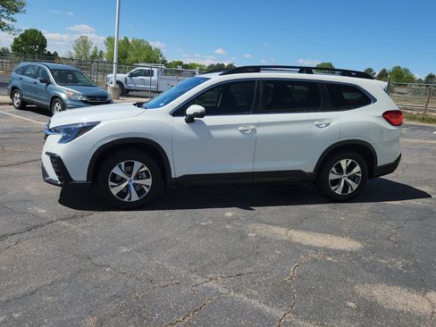 Used 2023 Subaru Ascent Premium w/ Convenience Package AWD/4WD image 5