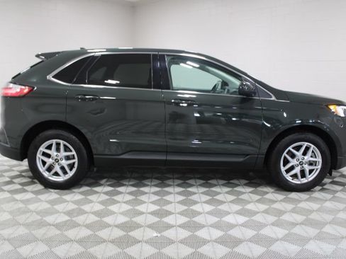 Used 2024 Ford Edge SEL w/ Convenience Package AWD/4WD image 12