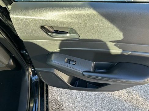 Used 2024 Nissan Altima 2.5 SV image 15