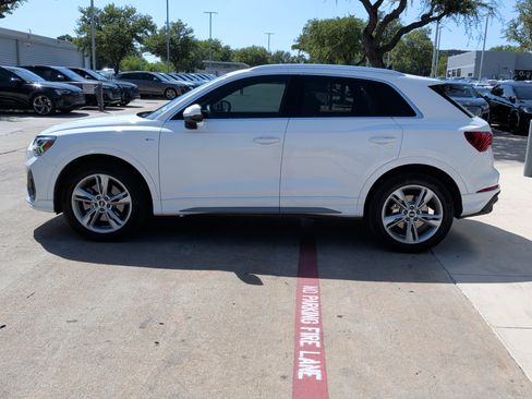 Certified 2023 Audi Q3 2.0T Premium w/ Convenience Package AWD/4WD image 12
