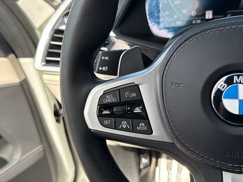 Used 2020 BMW X7 M50i AWD/4WD image 16