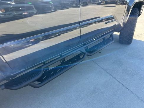 Used 2024 Toyota Tacoma TRD Sport image 3