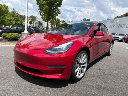 Used 2019 Tesla Model 3 Standard Range RWD image 1