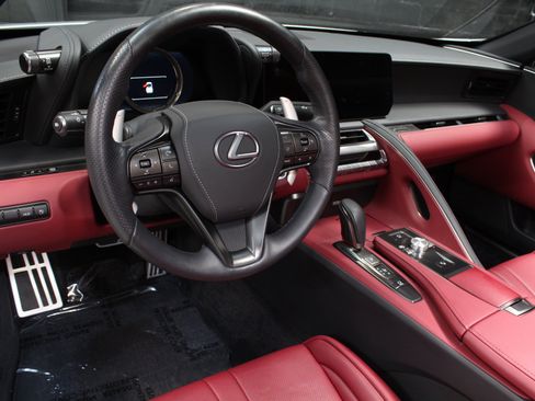 Used 2024 Lexus LC 500 Convertible w/ Touring Package RWD image 37