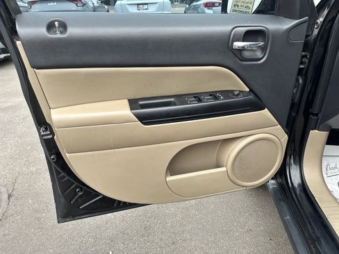 Used 2012 Jeep Patriot Latitude image 10