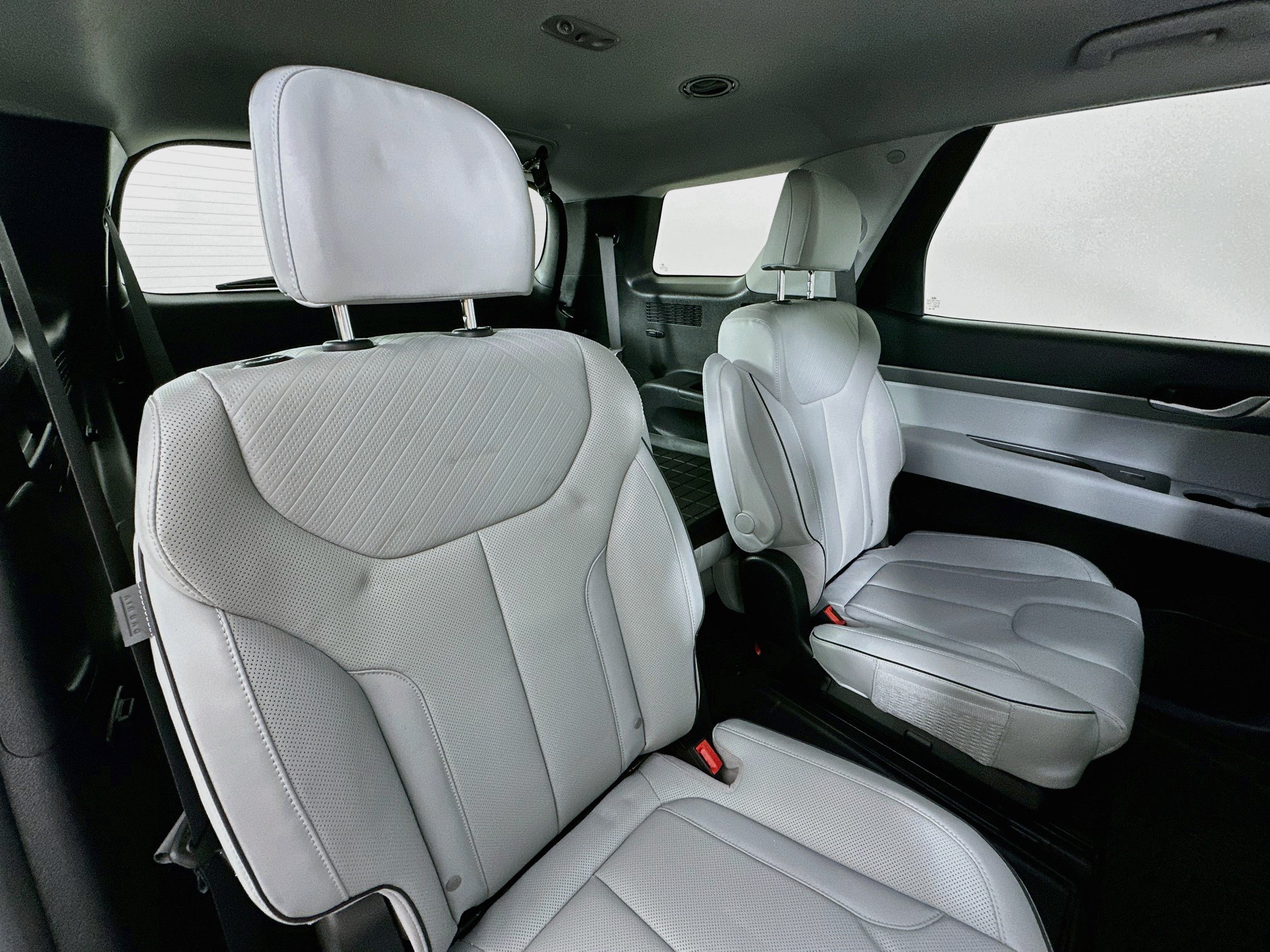 Used 2023 Hyundai Palisade SEL FWD image 25