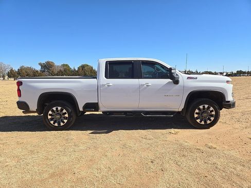 Used 2024 Chevrolet Silverado 2500 LT image 6