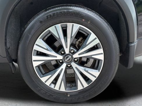 Used 2023 Nissan Rogue SV AWD/4WD image 41
