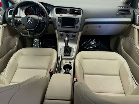 Used 2017 Volkswagen Golf SE FWD image 12