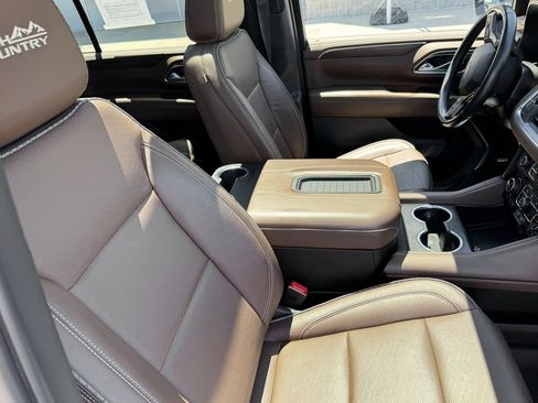 Used 2022 Chevrolet Suburban High Country AWD/4WD image 33