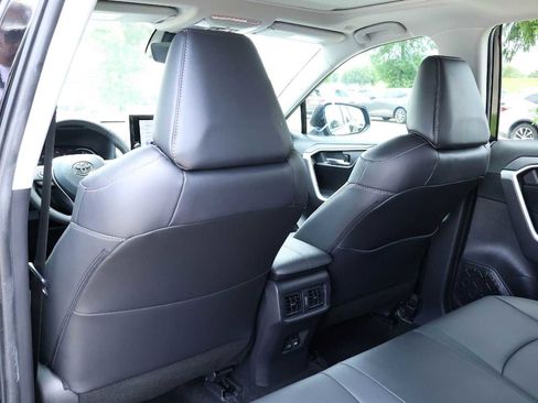 Used 2023 Toyota RAV4 XLE Premium FWD image 12