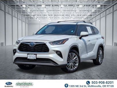 Used 2024 Toyota Highlander Platinum