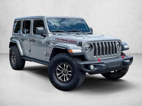 Used 2021 Jeep Wrangler Unlimited Rubicon w/ Dual Top Group AWD/4WD image 12