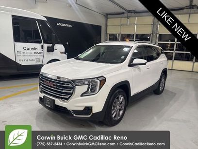 Used 2024 GMC Terrain SLT