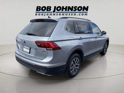 Used 2020 Volkswagen Tiguan SE w/ Panoramic Sunroof Package