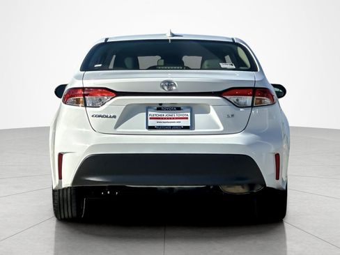 Certified 2024 Toyota Corolla LE w/ LE Convenience Package FWD image 4