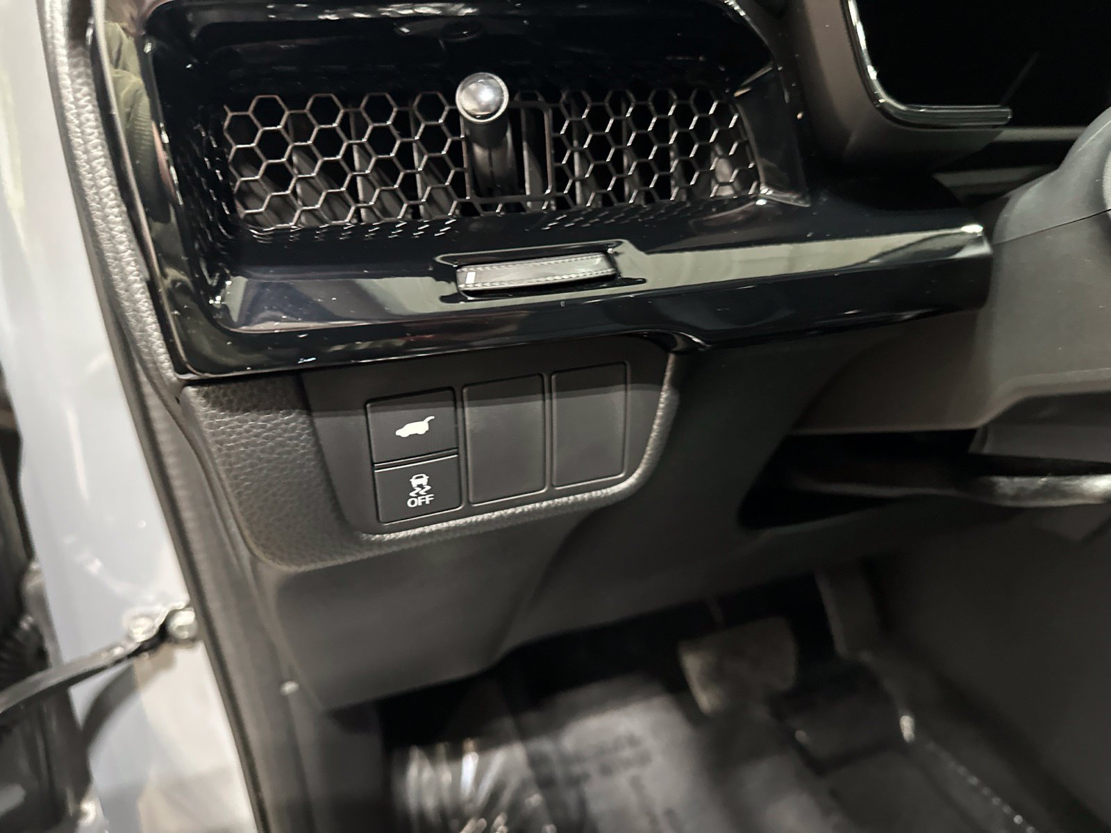 Used 2024 Honda CR-V EX-L image 15