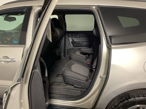 Used 2015 Chevrolet Traverse LT w/ Style and Technology Package AWD/4WD image 31