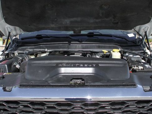 Used 2019 RAM 4500 Tradesman w/ Max Tow Package RWD image 12