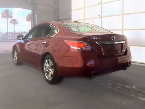 Used 2013 Nissan Altima 2.5 SV w/ 2.5SV Convenience Pkg FWD image 8