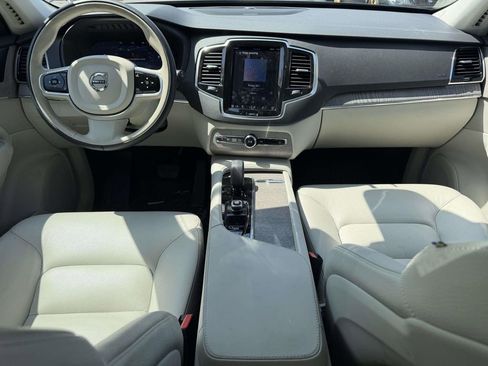 Used 2023 Volvo XC90 B6 Plus w/ Protection Package Premier image 8