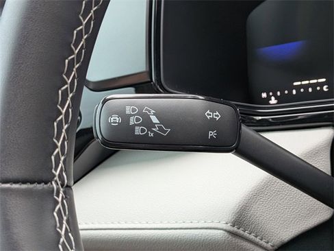 New 2026 Volkswagen Taos S image 30