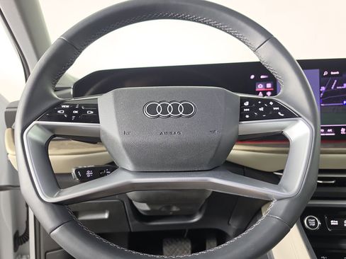 Certified 2025 Audi Q5 Premium w/ Convenience Package AWD/4WD image 24
