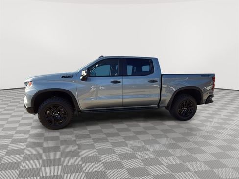 Used 2025 Chevrolet Silverado 1500 LT Trail Boss w/ LT Trail Boss Premium Package image 2