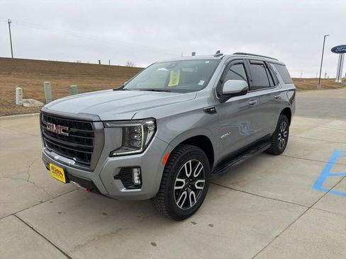 Used 2024 GMC Yukon AT4 w/ Technology Package image 7