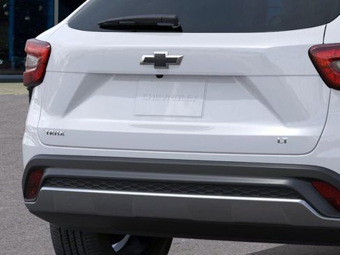 New 2026 Chevrolet Trax LT image 14