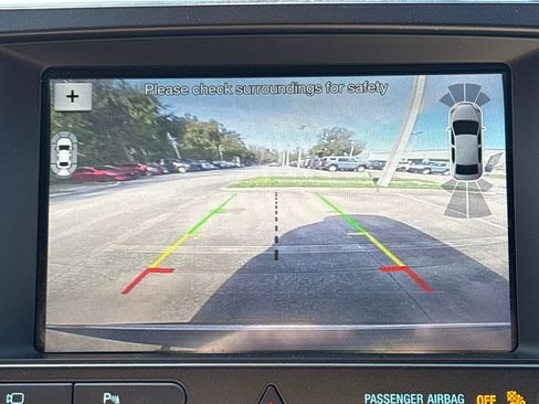 Used 2018 Ford Explorer Limited image 26