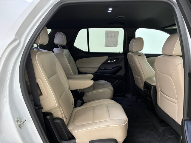 Certified 2023 Chevrolet Traverse Premier AWD/4WD image 16
