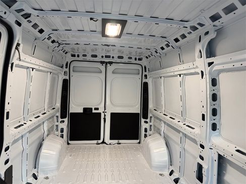 New 2026 RAM ProMaster 3500 w/ Premium Convenience Group image 16