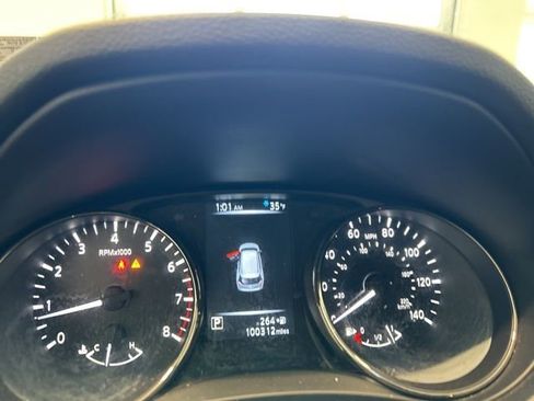 Used 2017 Nissan Rogue SL image 13