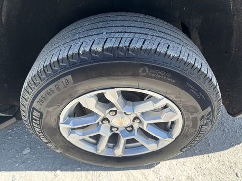 Used 2025 Chevrolet Tahoe LT AWD/4WD image 13