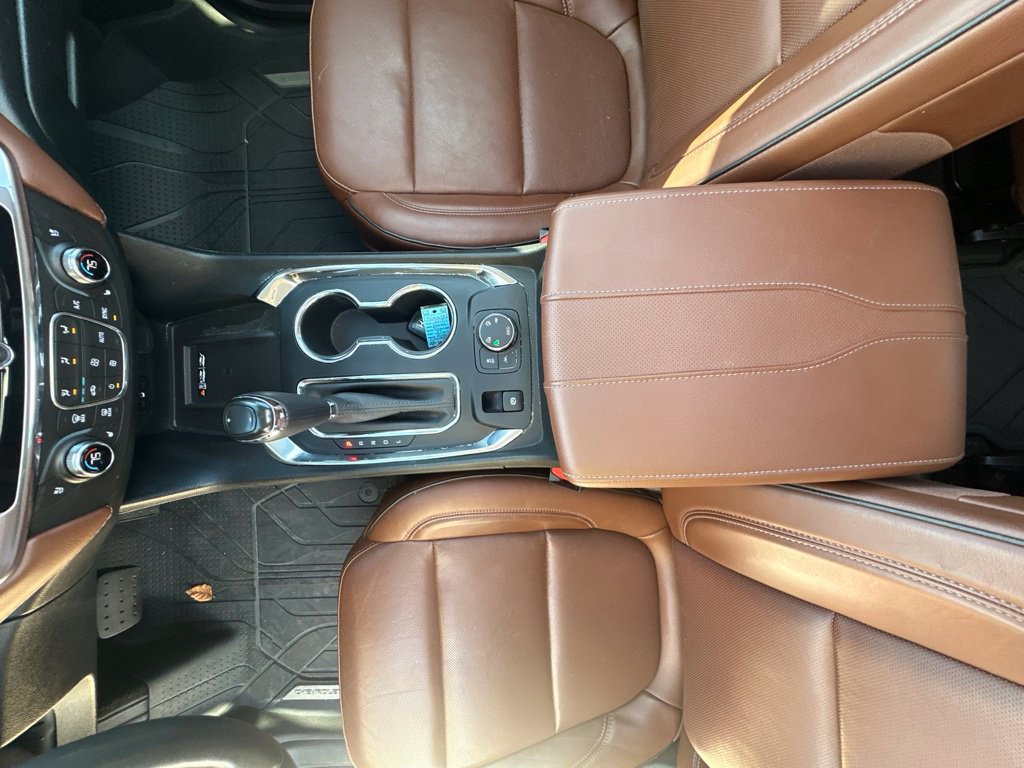 Used 2019 Chevrolet Traverse High Country w/ LPO, Floor Liner Package AWD/4WD image 40