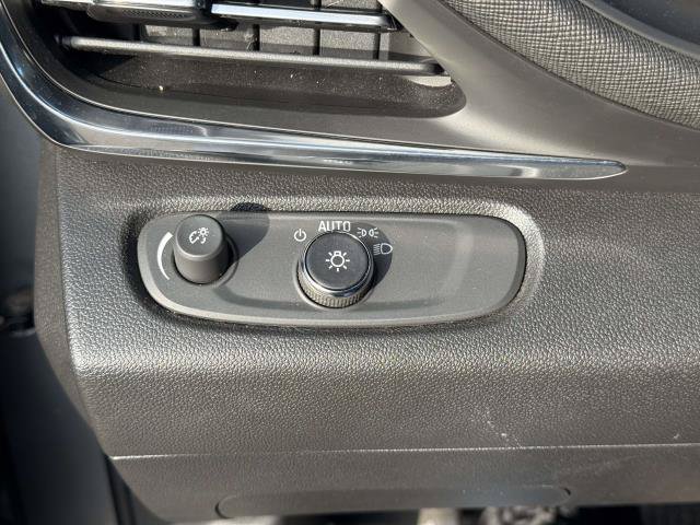 Used 2024 Buick Envista Preferred w/ Convenience I Package FWD image 19