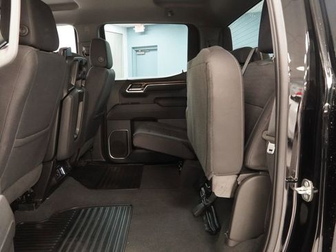 Used 2023 Chevrolet Silverado 1500 LT AWD/4WD image 25