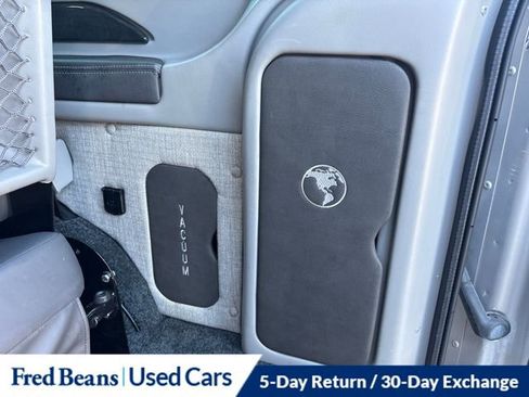 Used 2023 Chevrolet Express 2500 Extended image 18