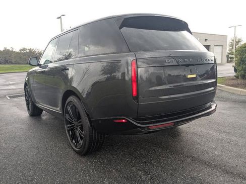 New 2026 Land Rover Range Rover SE image 7