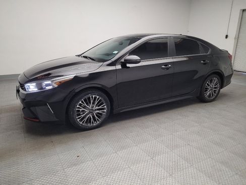 Used 2023 Kia Forte GT-Line w/ GT-Line Premium Package FWD image 2