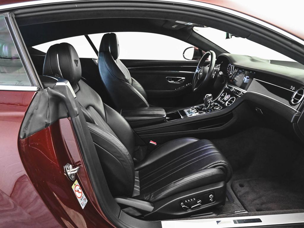 Used 2020 Bentley Continental GT AWD/4WD image 32