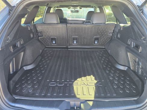 Used 2022 Subaru Outback Wilderness image 12