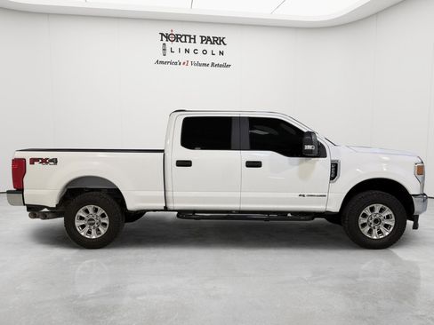 Used 2022 Ford F250 XL w/ STX Appearance Package AWD/4WD image 6