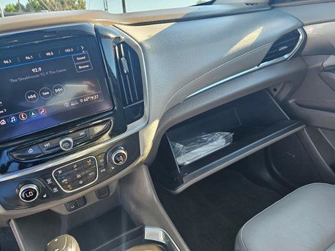 Used 2020 Chevrolet Traverse LT w/ LT Premium Package FWD image 51