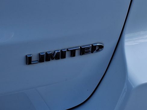 Used 2019 Jeep Grand Cherokee Limited w/ Mopar Chrome Edition Group image 31