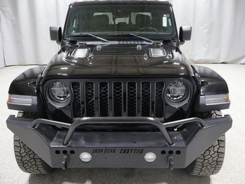 Certified 2021 Jeep Gladiator Rubicon AWD/4WD image 9