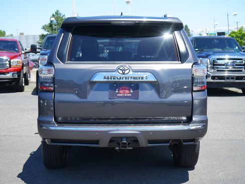 Used 2015 Toyota 4Runner Limited AWD/4WD image 4