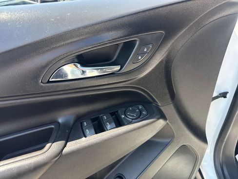 Used 2019 Chevrolet Equinox LT FWD image 33