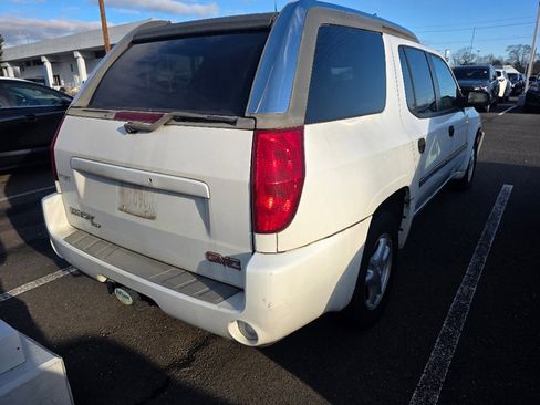 Used 2005 GMC Envoy XUV SLE image 3